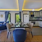 Melek Vila